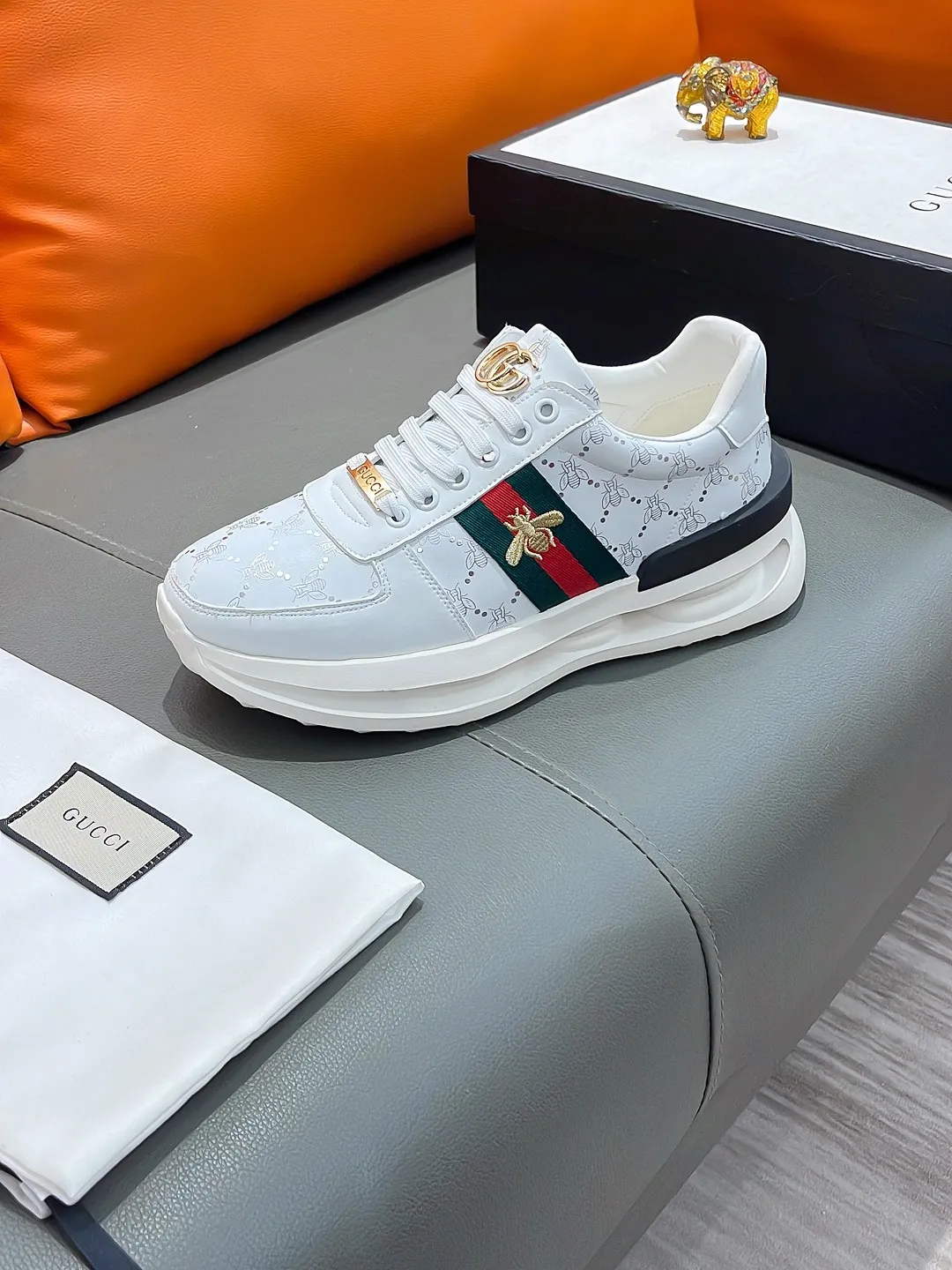 Men's shoes GUCCI "Gucci" P460 Regular size: 38-44 (casual shoes) Product materials: Selected cowhide upper, soft sheepskin lining; original outsole.
